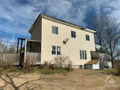 641 Zealand Road, Tay Valley, On K0h 2b0