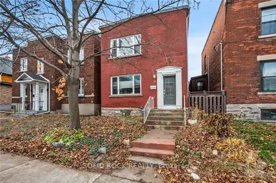 16 Spadina Avenue 2, West Centre Town, On K1y 2b6