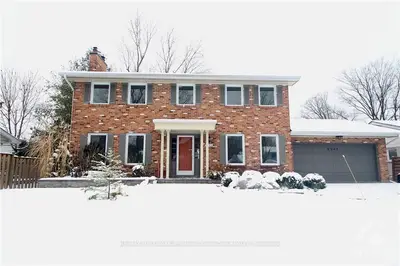 2242 OLD LILAC Lane, Alta Vista and Area, ON K1H 6H7