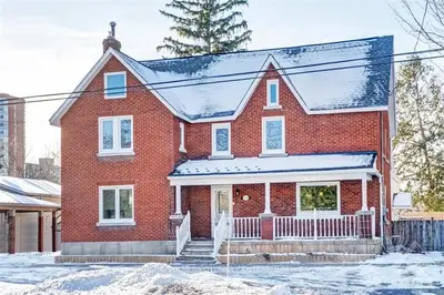3560 Albion Road, Blossom Park - Airport And Area, On K1t 1a1