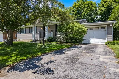 15 BLOSSOM Road, North Grenville, ON K0G 1J0