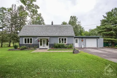 1645 OLD MONTREAL Road, Orleans - Cumberland and Area, ON K4C 1G7