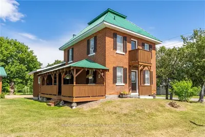 7 GRANTS SETTLEMENT Road, Whitewater Region, ON K0J 1V0