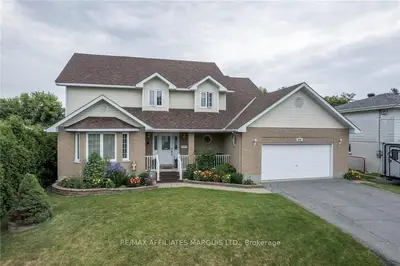3251 BRUCE Street, South Stormont, ON K6K 1M4