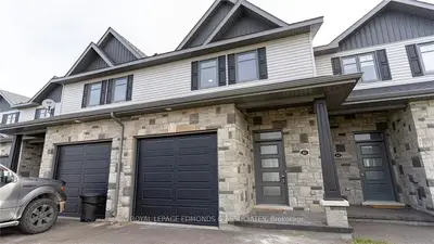 61 CHAD Street, Petawawa, ON K8H 0G9