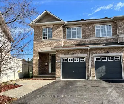 237 Royal Gala, Cyrville - Carson Grove - Pineview, On K1b 1c7