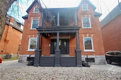 192 Second Avenue 3, Glebe - Ottawa East And Area, On K1s 2h7