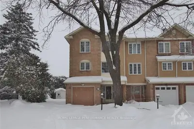 24 ARBORDALE Crescent, South of Baseline to Knoxdale, ON K2G 5C6