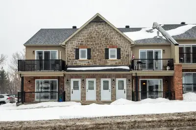 205 SPENCE Avenue 104, Hawkesbury, ON K6A 3T2