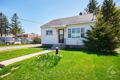 5578 OSGOODE MAIN Street, Greely - Metcalfe - Osgoode - Vernon and Area, ON K0A 2W0