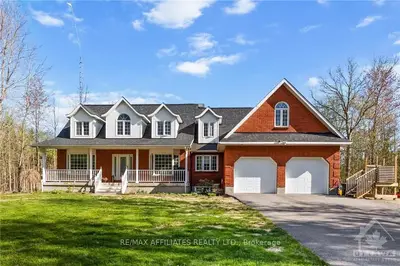 10630 IRISH HEADLINE Road, South Dundas, ON K0E 1W0
