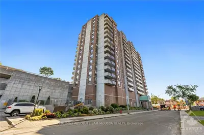 200 LAFONTAINE Avenue 302, Vanier and Kingsview Park, ON K1L 8K8