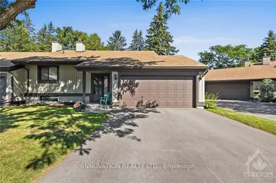 6 CAMELBACK Court, Stittsville - Munster - Richmond, ON K2S 1B9