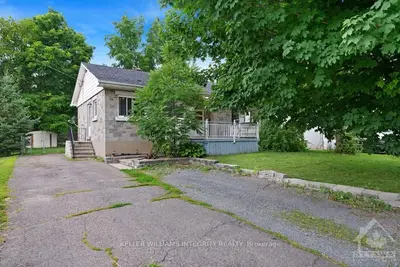 576 ST LAWRENCE Street, North Dundas, ON K0C 2K0