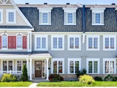 750 MALOJA Way D, Stittsville - Munster - Richmond, ON K2S 0N7