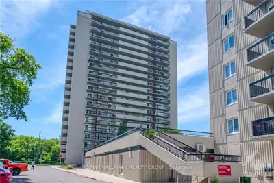 158C MCARTHUR Avenue 902, Vanier and Kingsview Park, ON K1L 8E7