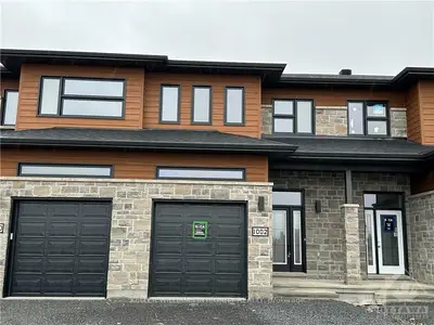 1002 Cologne Street, Russell, On K0a 1w0