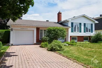 201 BOURBON Street, Hunt Club - Windsor Park Village and Area, ON K1V 9K1