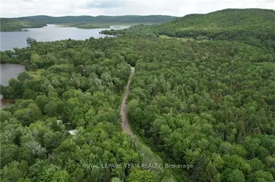 01 ANNIE MAYHEW Road, Madawaska Valley, ON K0J 2L0