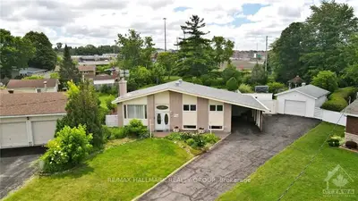 874 BALSAM Drive, Orleans - Cumberland and Area, ON K1E 1B5