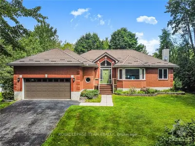 1 ANTHONY CURRO Drive, North Grenville, ON K0G 1J0