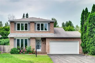 54 CANBURY Crescent, Tanglewood - Grenfell Glen - Pineglen, ON K2G 4L4