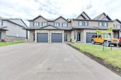 81 CHAD Street, Petawawa, ON K8H 0G9