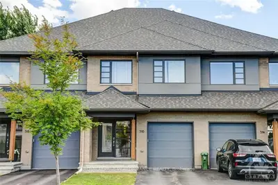 516 STARGAZER Crescent, Blossom Park - Airport and Area, ON K4M 0H2