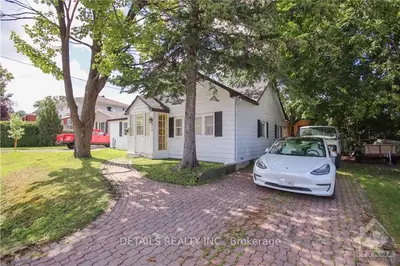 816 NORTON Avenue, Britannia Heights - Queensway Terrace N and Area, ON K2B 5P6