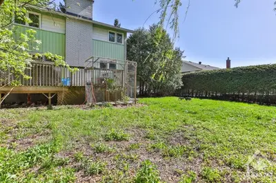 71 Oakridge Boulevard, Meadowlands - Crestview And Area, On K2g 2t7