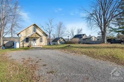 2251 Lajoie Street, Alfred And Plantagenet, On K0b 1j0