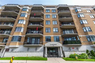 260 BESSERER Street 204, Lower Town - Sandy Hill, ON K1N 1J3