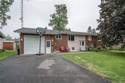 33 SPRUCE Street, South Stormont, ON K0C 1M0
