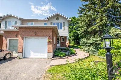 2 RAVENSCROFT Court, Stittsville - Munster - Richmond, ON K2S 1R3