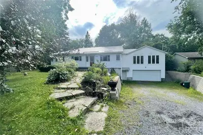 1508 MELFA Circle, Mooneys Bay - Carleton Heights and Area, ON K2C 0N7