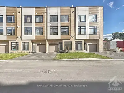 58 Cherry Blossom, Parkway Park - Queensway Terrace S And Area, On K2h 0c4