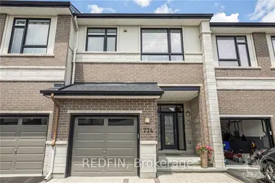 774 CARNELIAN Crescent, Blossom Park - Airport and Area, ON K1X 0A8