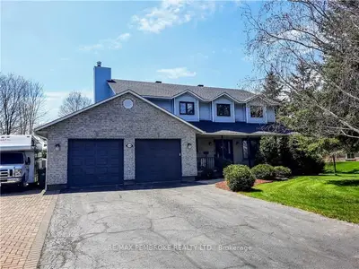 110 STONEYFIELD Road, Laurentian Valley, ON K8B 1B3