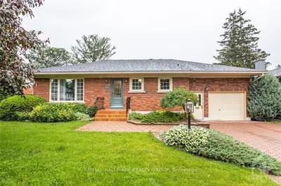 1599 DIGBY Street, Alta Vista and Area, ON K1G 0P5