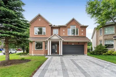 30 ROCKY RIDGE Court, Orleans - Convent Glen and Area, ON K1C 7S3