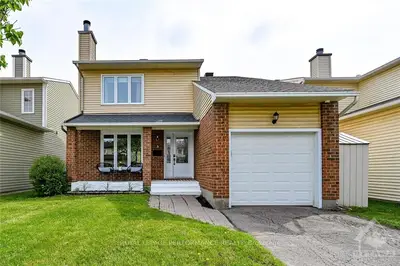 3 TAMMELA Court, Hunt Club - South Keys and Area, ON K1T 2E7