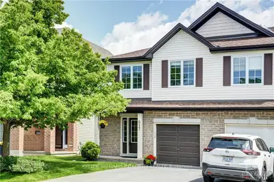 517 CHEROKEE Way, Stittsville - Munster - Richmond, ON K2S 0H5