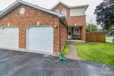 2 HENDRIE Court, Kanata, ON K2L 4A4
