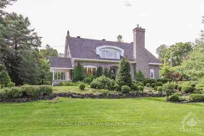 1469 PORTAL Street, Alta Vista and Area, ON K1H 6B6