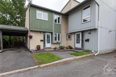 42A BENLEA Drive, Tanglewood - Grenfell Glen - Pineglen, ON K2G 4A9