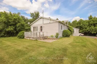 4926 NINE MILE Road, South Glengarry, ON K0C 1S0
