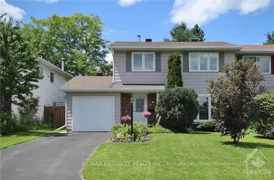 48 SHOREHAM Avenue, South of Baseline to Knoxdale, ON K2G 3T7