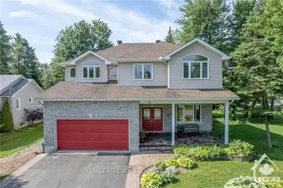 1661 SHAUNA Crescent, Greely - Metcalfe - Osgoode - Vernon and Area, ON K4P 1M8