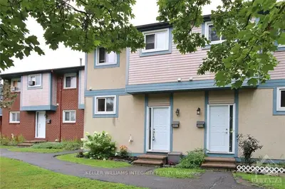3250 UPLANDS Drive 27, Hunt Club - Windsor Park Village and Area, ON K1V 0C7