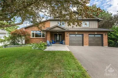 1611 VALMARIE Avenue, Mooneys Bay - Carleton Heights and Area, ON K2C 1V9